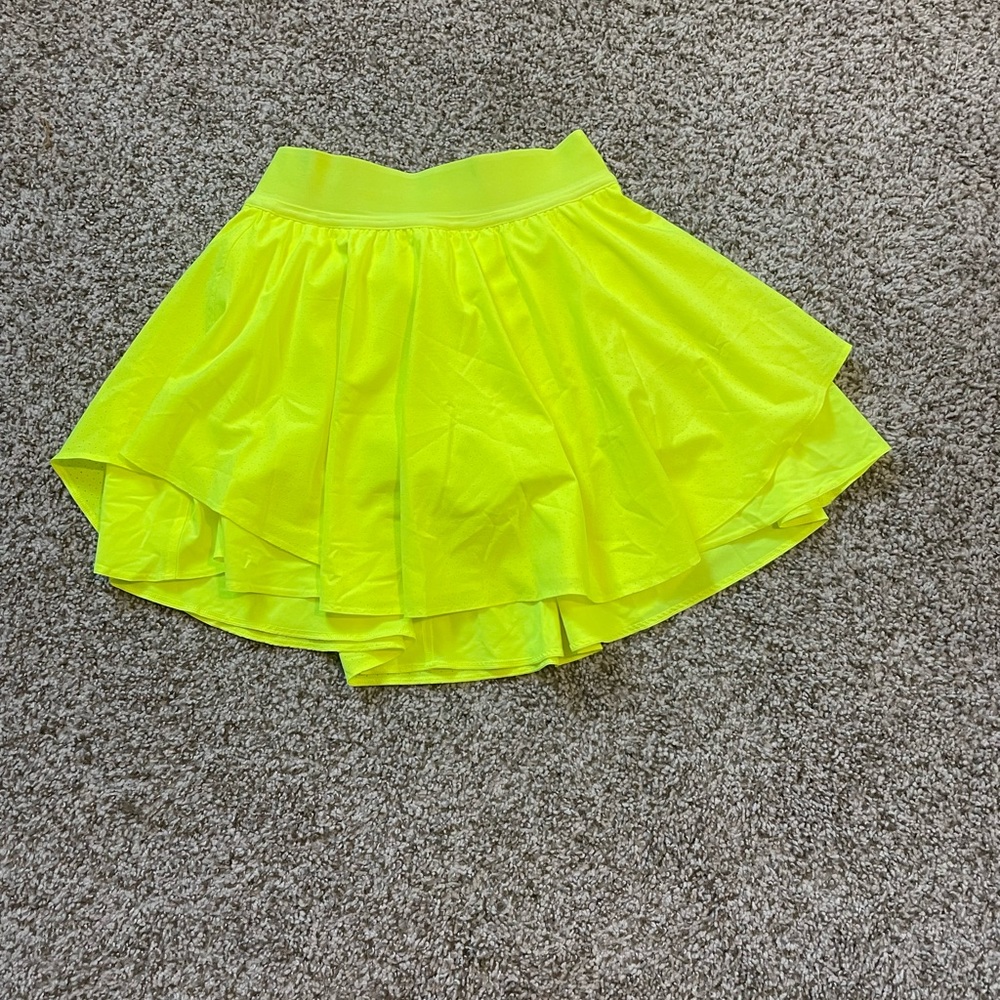 NWOT Lululemon Court Rival Skirt